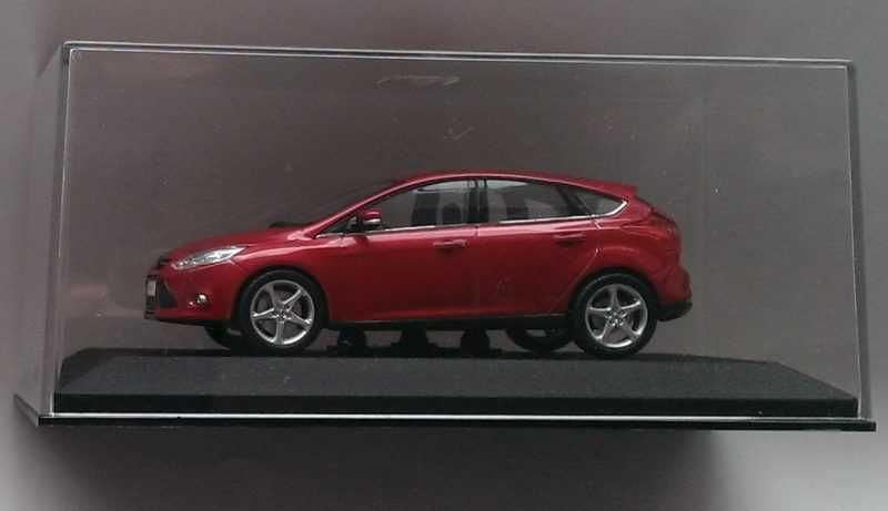 Macheta Ford Focus mk3 2012 C346 rosu  - Minichamps 1/43