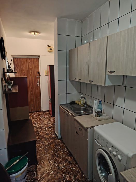 Brâncoveanu metrou,42 de mp,parter,1600 de lei