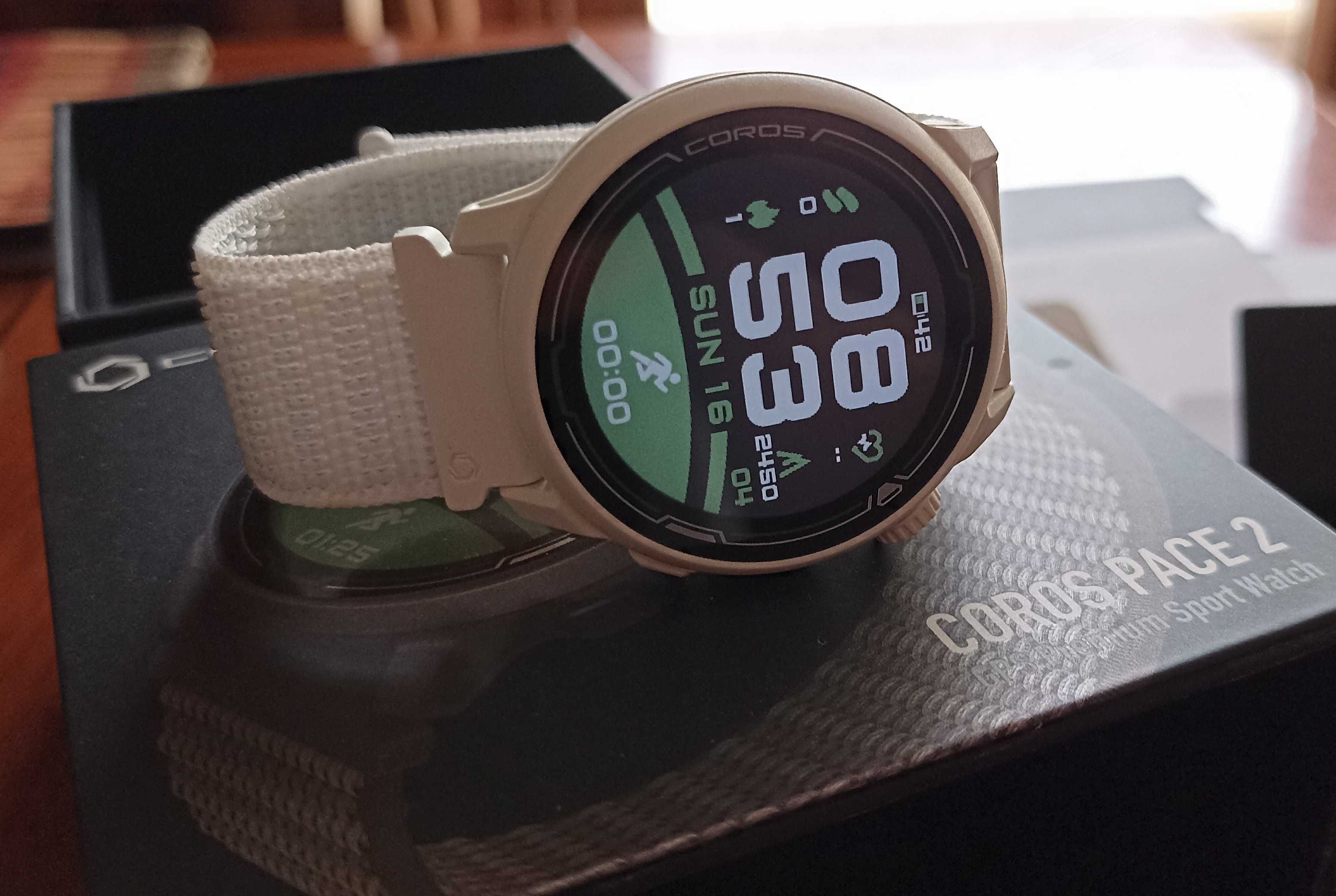 Coros Pace 2 GPS, спортен смарт часовник, нов