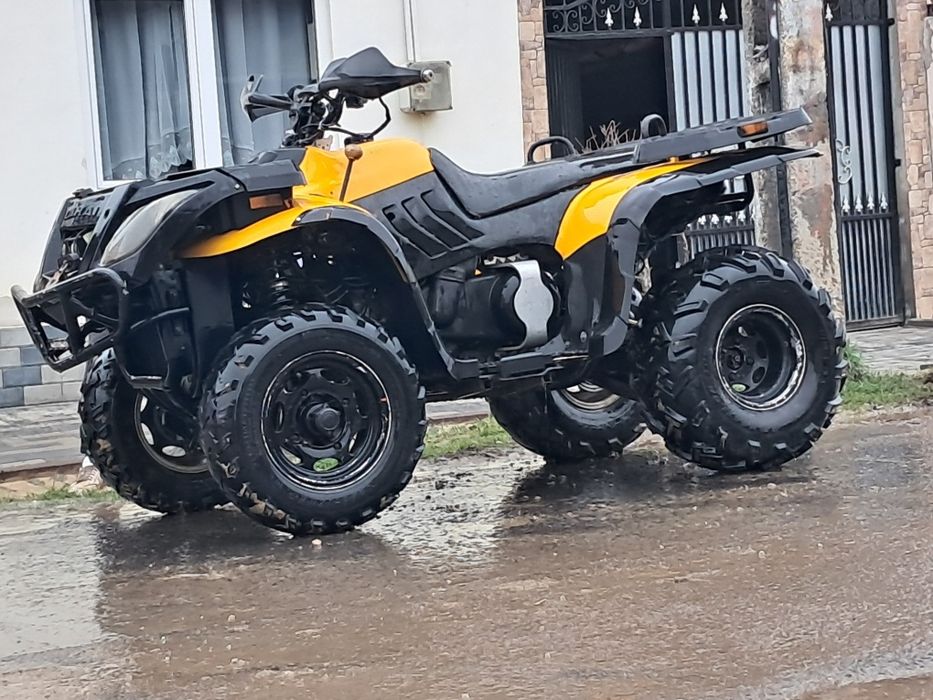 Vînd atv linhai de 300cc 24 de cai cu cîrlig și troliu pe față