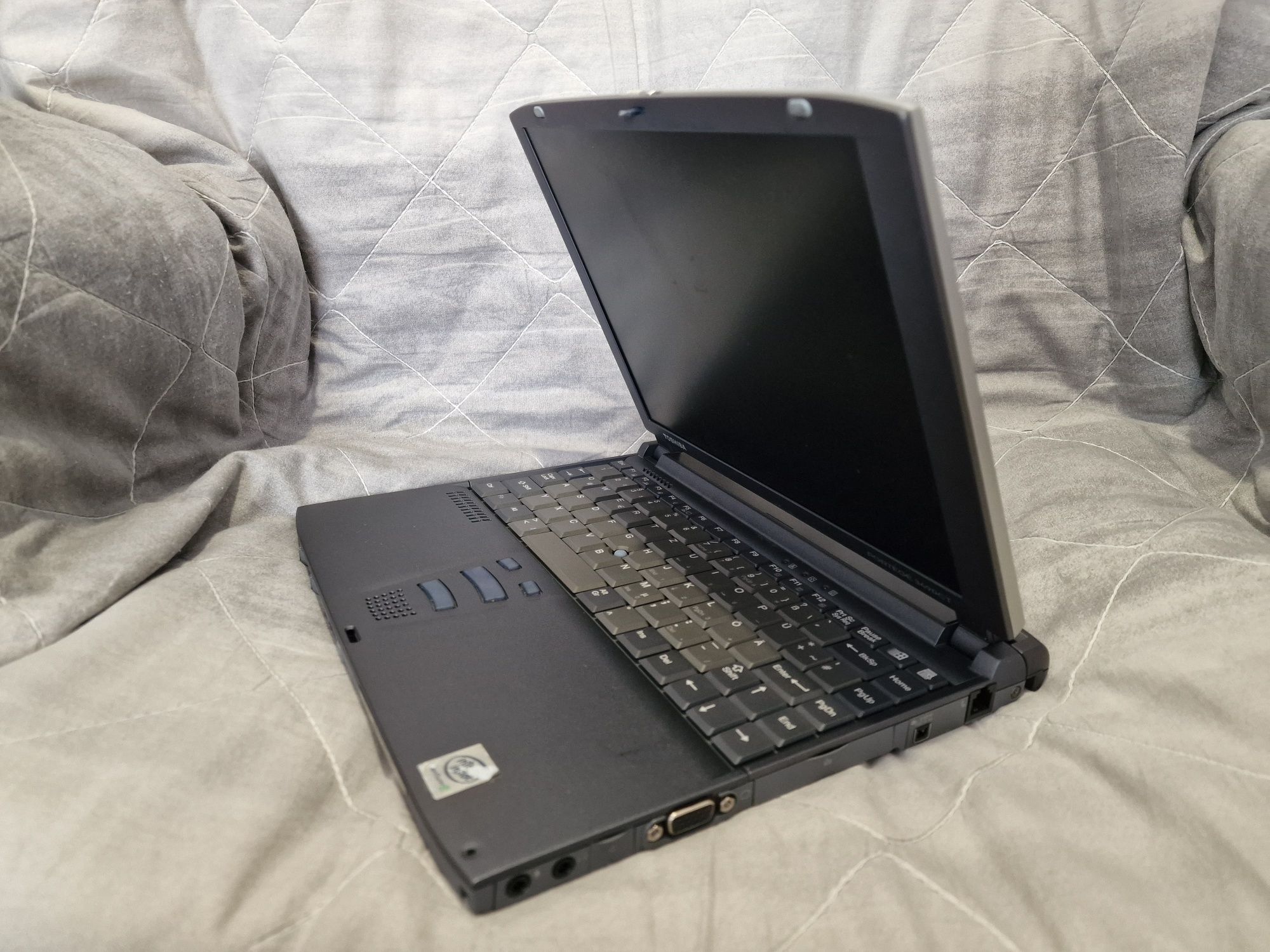 Toshiba Portege 3490ct Pentium 3 лаптоп