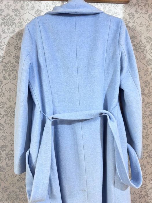 Продаётся от COLE HAAN.
Пальто в отличном состояии.
4