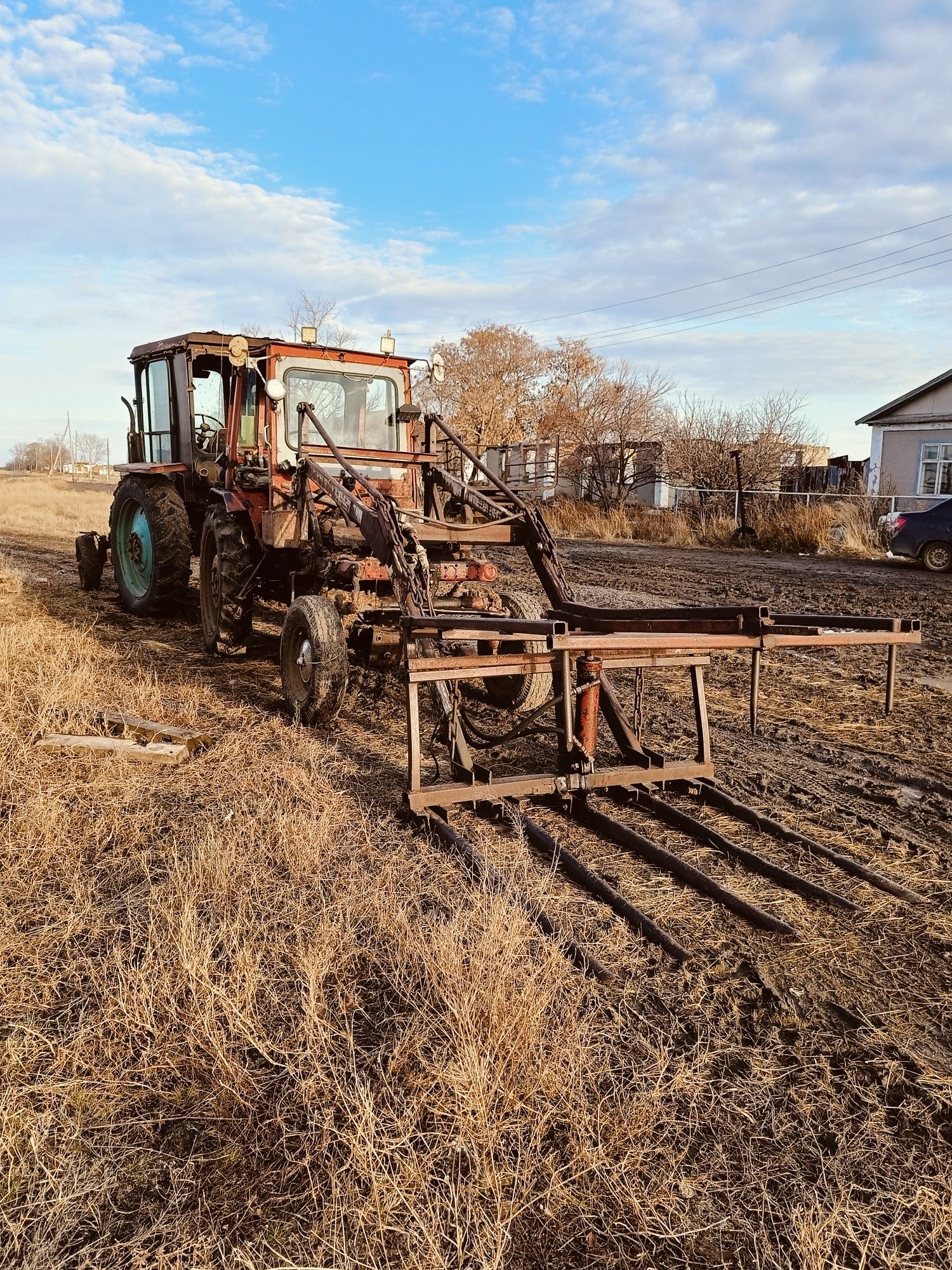 Продаю 2трактора