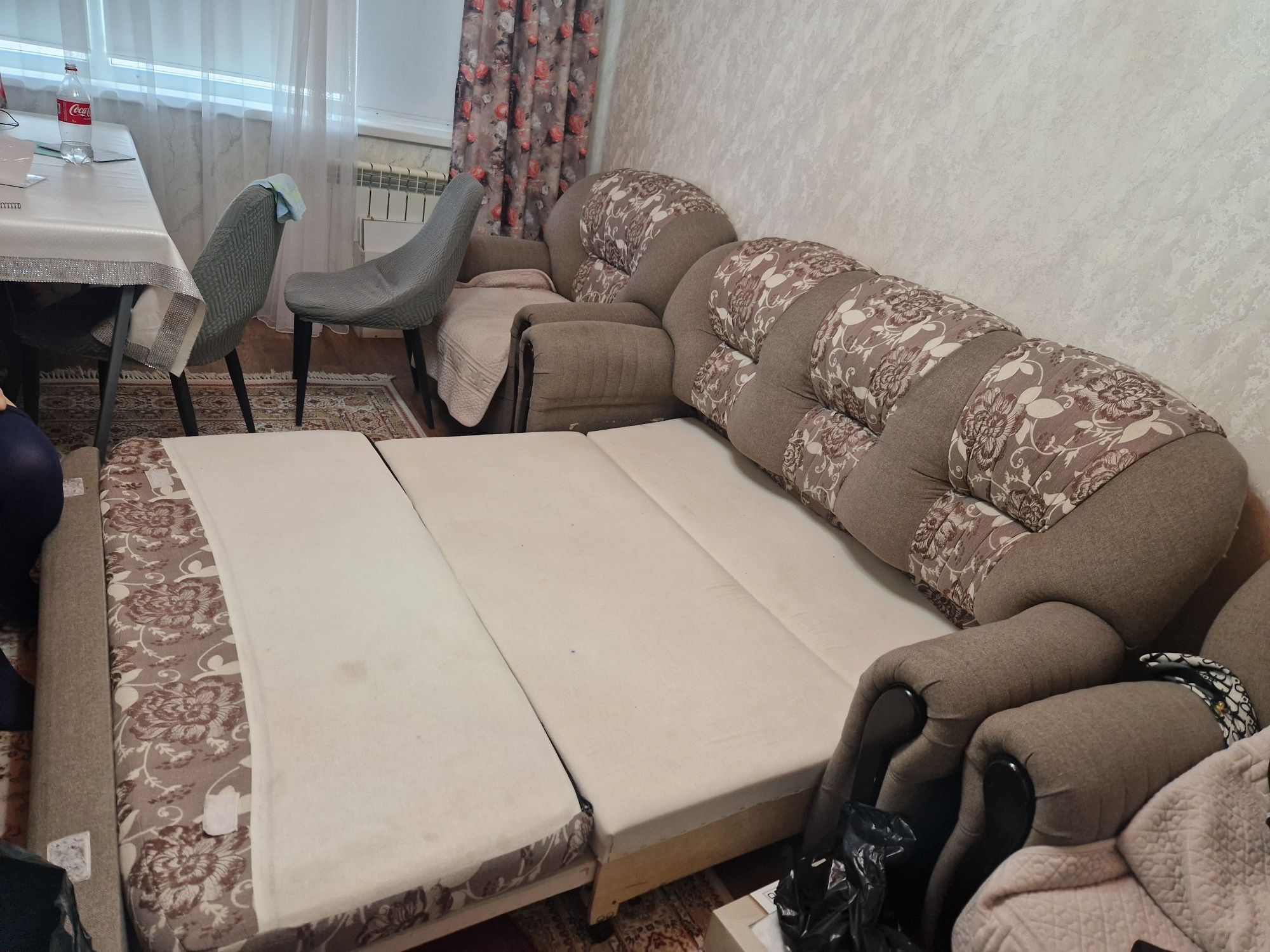 Продаю диван с креслом