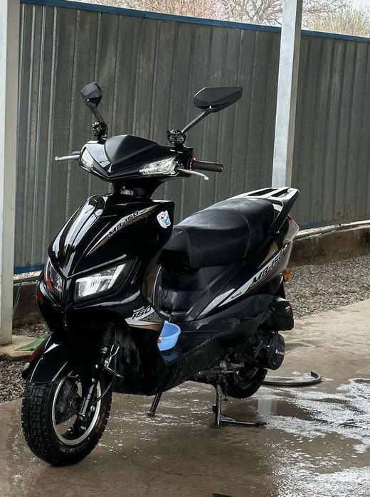 Скутер M8 бенелли behelli 150