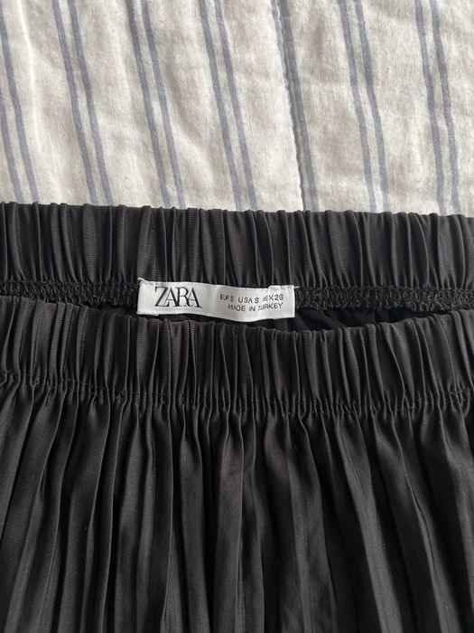 Черна пола Zara размер S