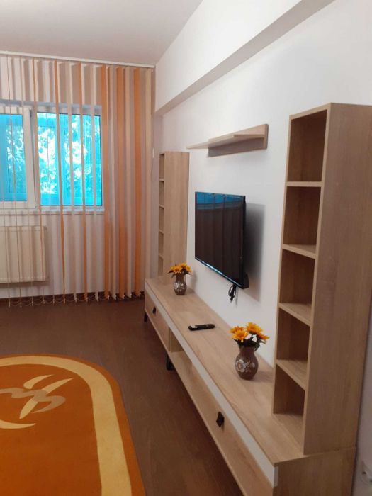 Închiriez apartament 2 camere – Ploiești, Bariera București – Etaj 1