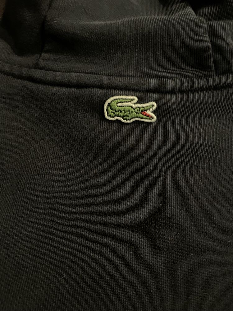 Lacoste суичър