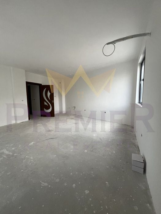 Продава се Двустаен апартамент в Варна, Виница - 75 кв.м за 1447 €/кв.м - Снимка #2