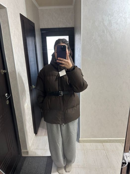 Продам зимнюю куртку новую