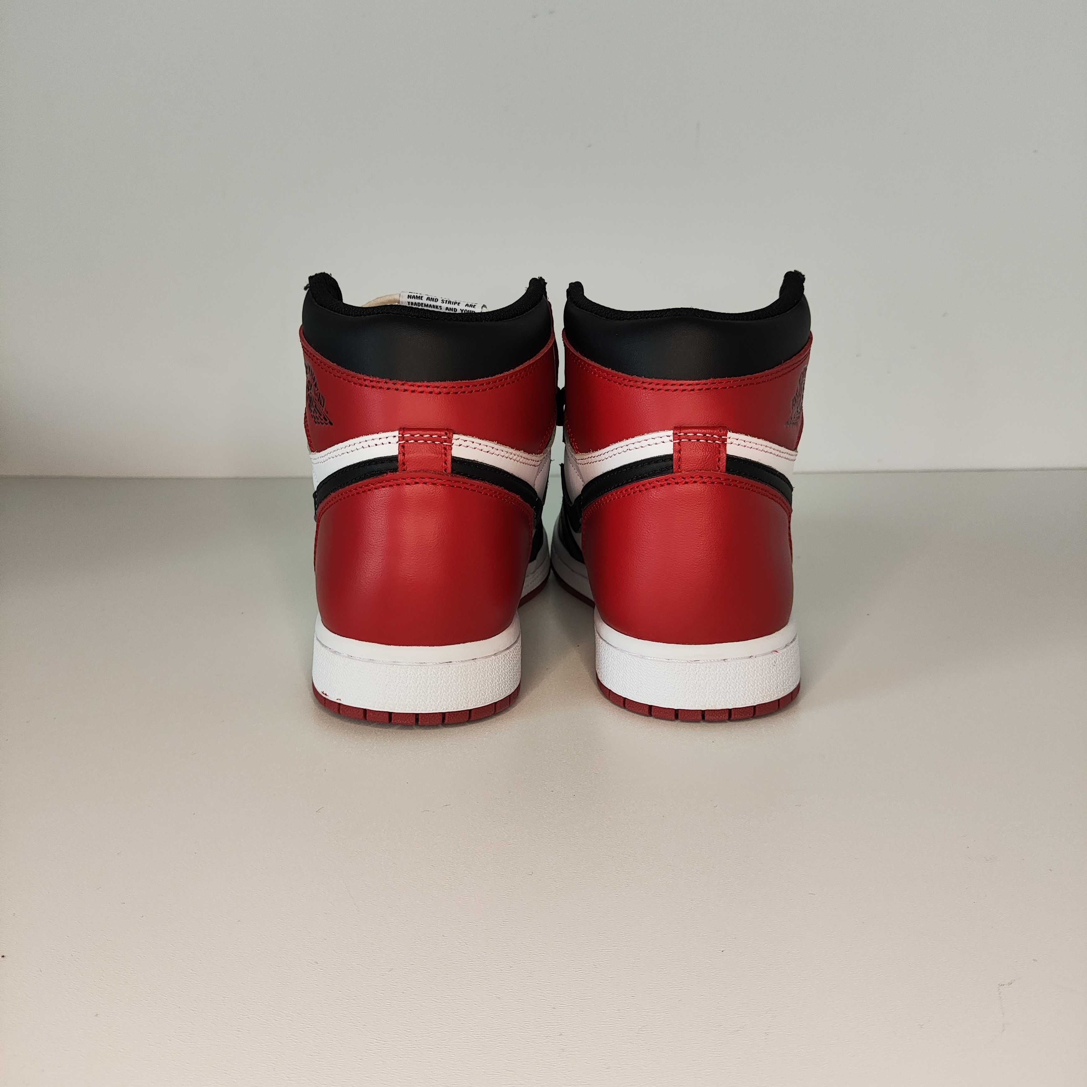 NIKE Air Jordan 1 Retro High, OG Black Toe
