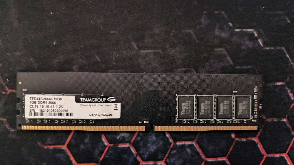 Memorie RAM Team Group 4GB DDR4 2666Mhz CL19 1.2V