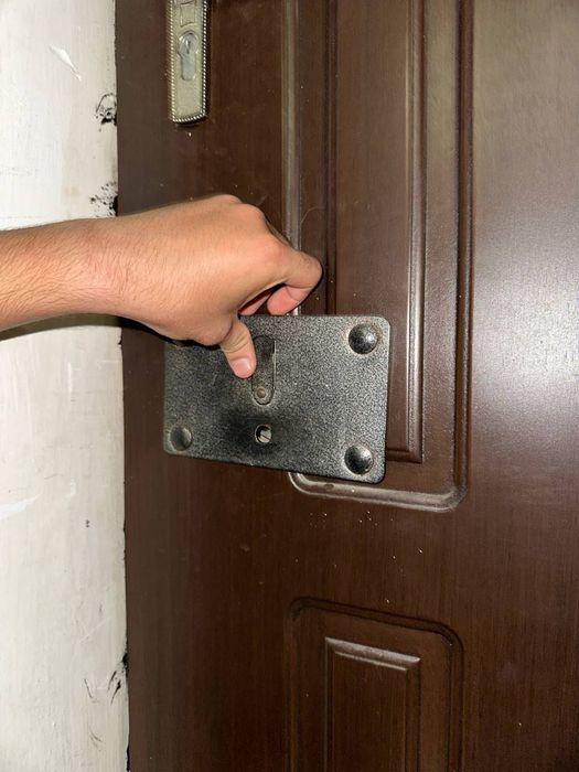 Ремонт замков установка замков вскрытие замков Zamok oʻrnatish eshik o