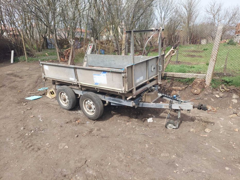 Самосвално ремарке 2.7t