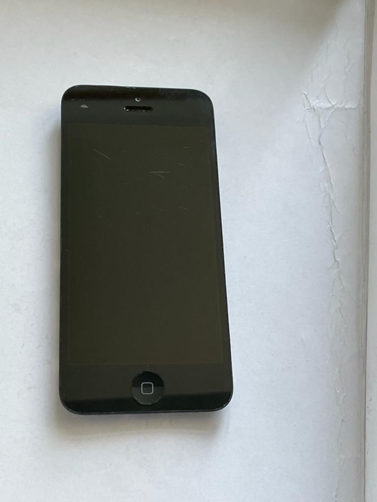 Display Iphone 5 swap dat jos de pe telefon,cu casca si buton!!