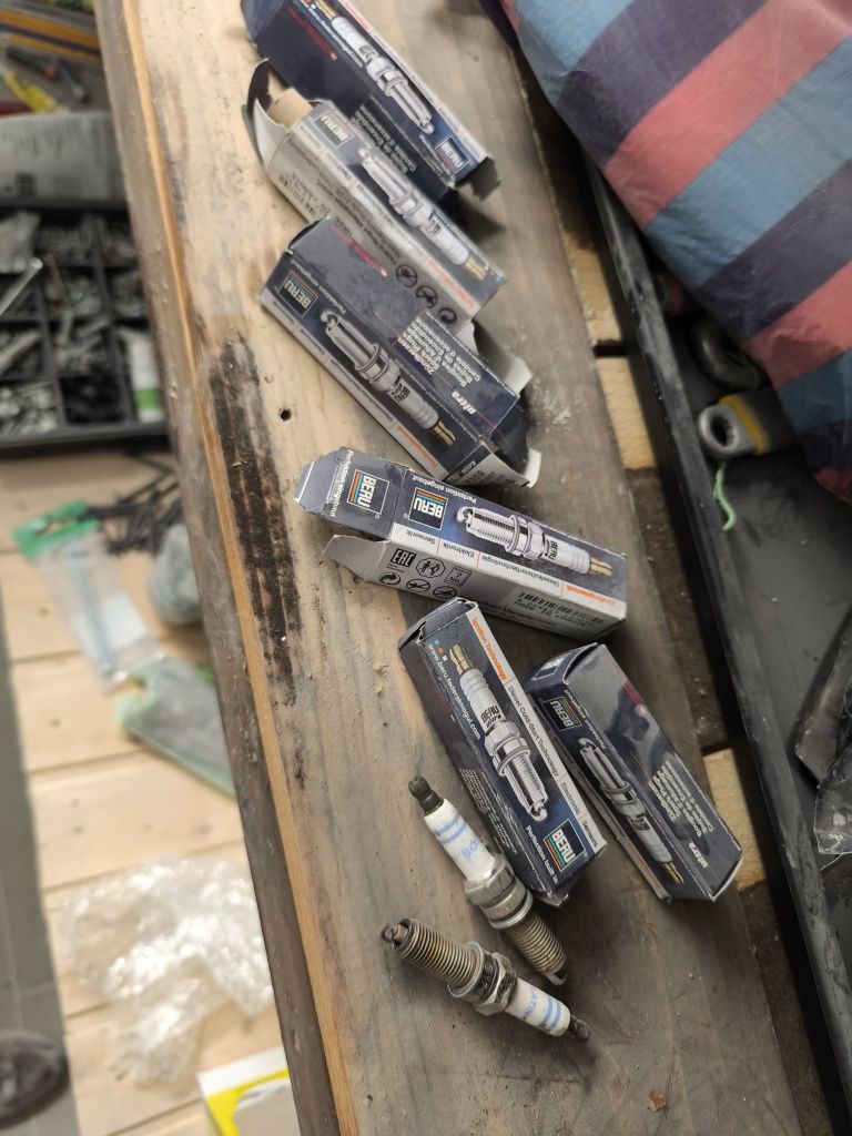 Свещи BOSCH за Мерцедес S 550 388 кс