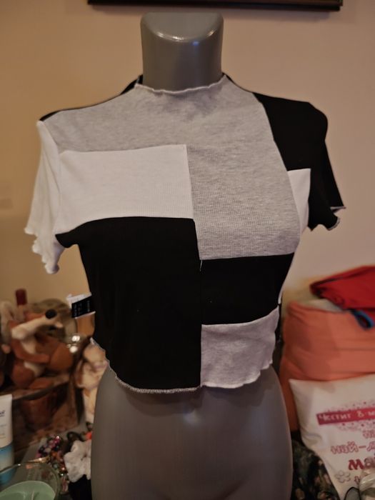 Къс летен красив топ