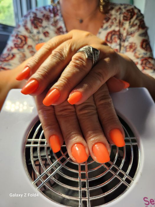 Unghiute cu gel si semi