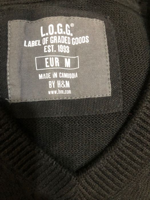 Продаётся мужская безрукавка,чёрного цвета