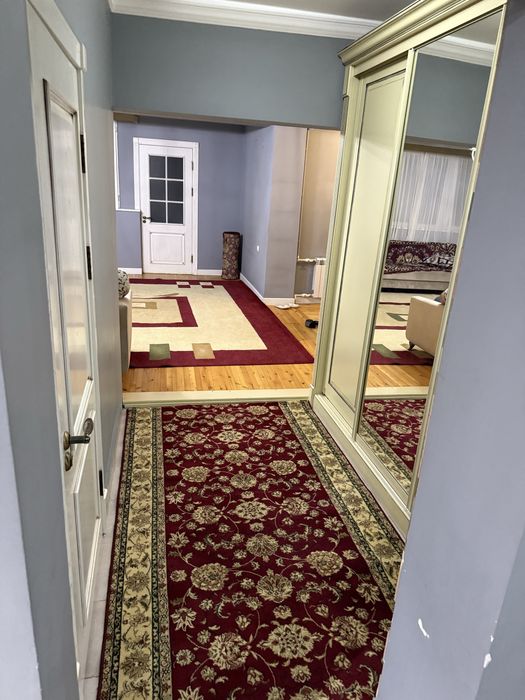 2х комнатная квартира 90кв. 2 этаж.