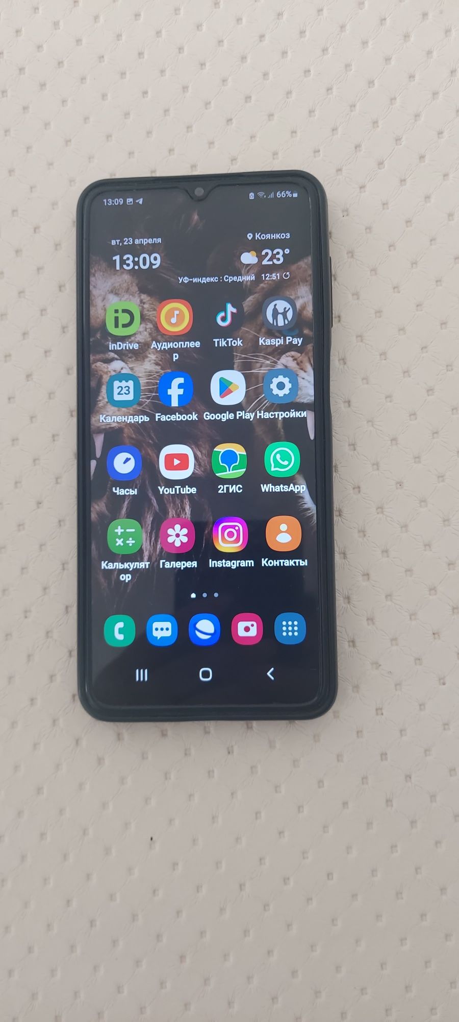 Samsung A 12 продам