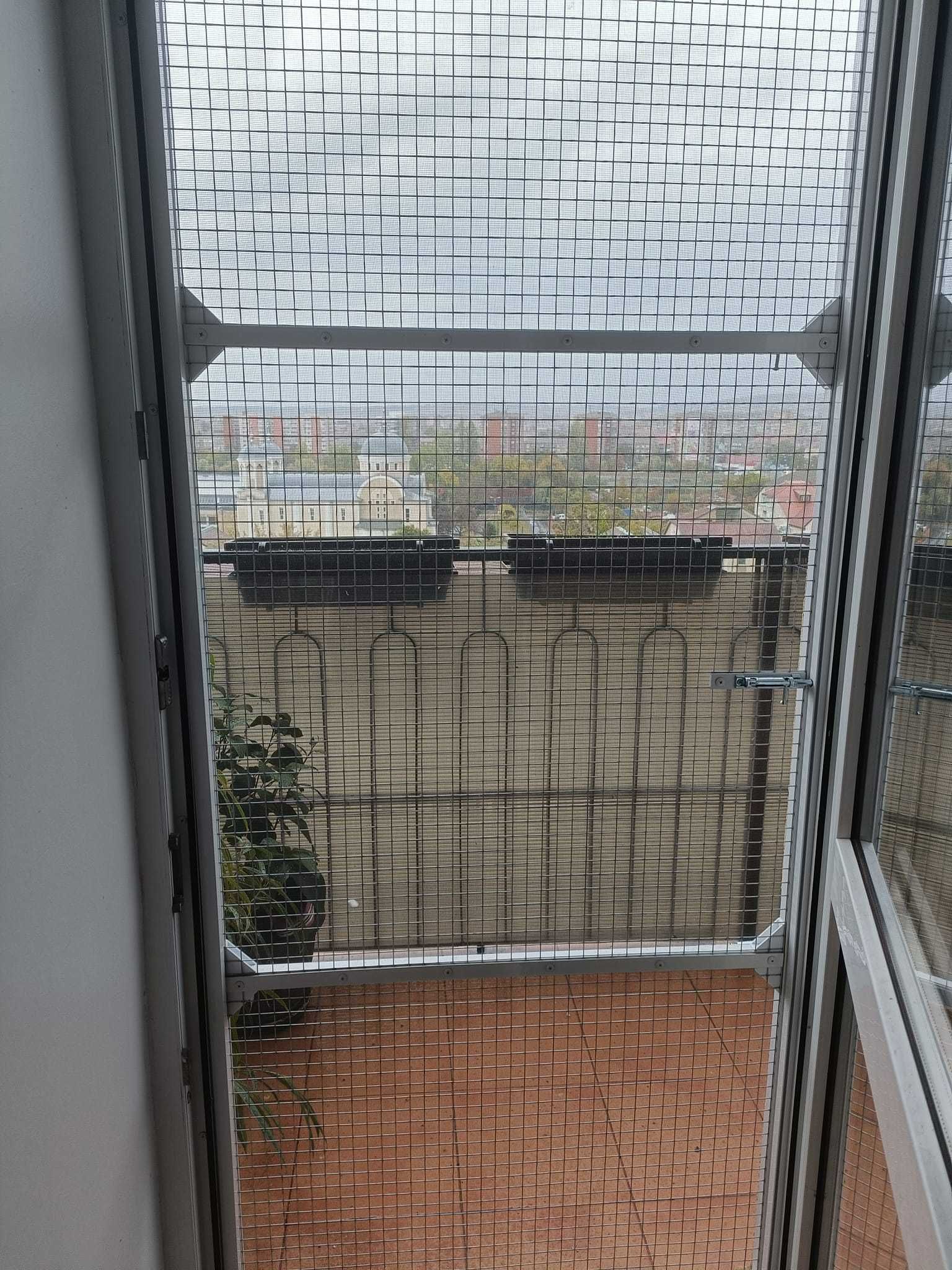 Usa cu plasa de protectie pentru pisici / plase pisici / antiinsecte