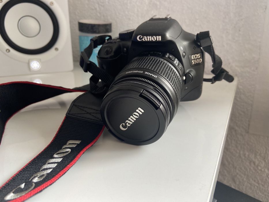 Фотоапарат Canon EOS 550D като нов