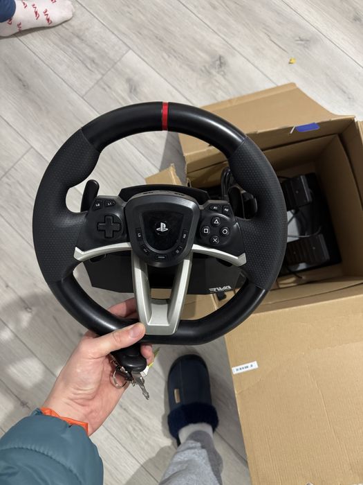 Volan cu Pedale pentru PC / PS4 / PS5 cu 270° Grade de Rotire