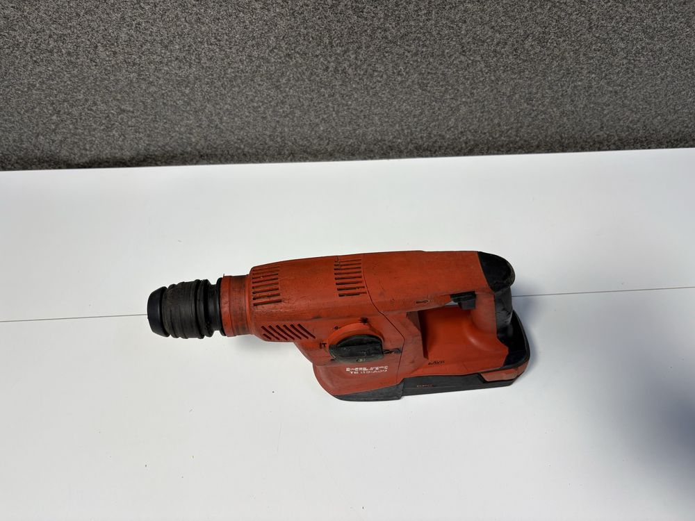 Rotopercutor Hilti TE 30 cu acumulator
