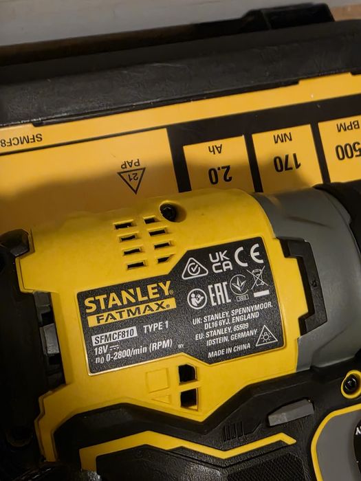 Masina de insurubat cu impact Stanley Fatmax SFMCF810B