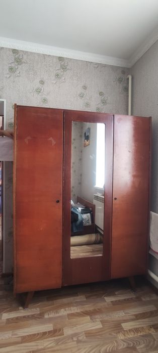 Продается шкаф 135*184