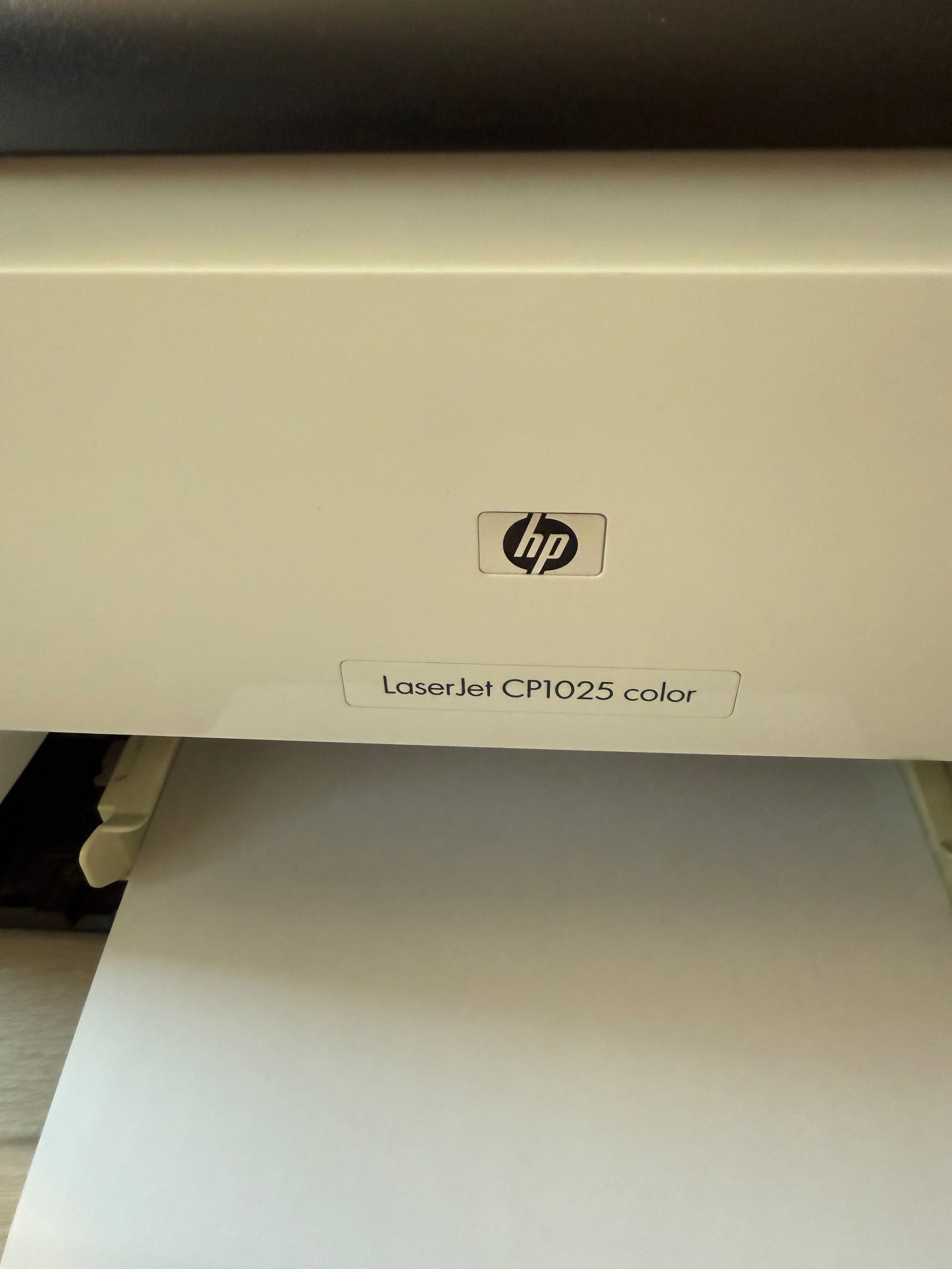 Цветен лазарен принтер. Laser Jet CP1025 color