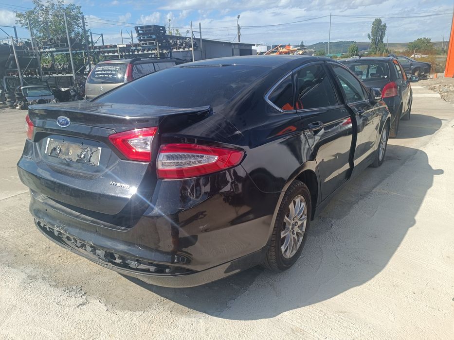 Dezmembram Ford Mondeo, an 2015, motor 2.0 benzină/ hybrid