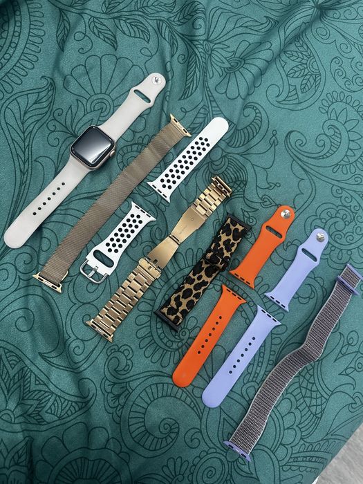 Смарт часовник Apple Watch SE (v2) GPS, 40 мм, MKQ03BS/A