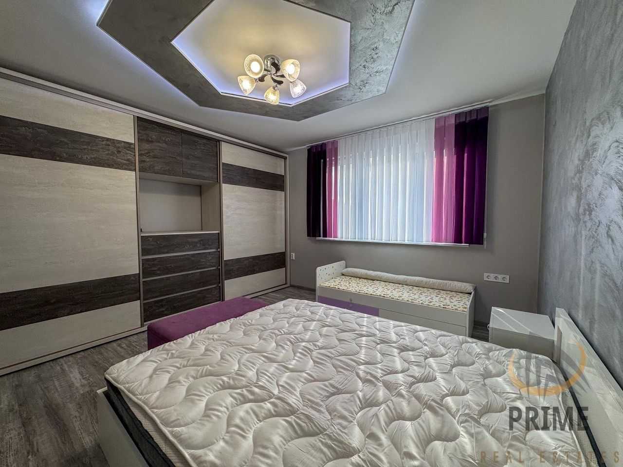 Дава се под наем Тристаен апартамент в Бургас, Сарафово - 110 кв.м за 663 € - Снимка #10