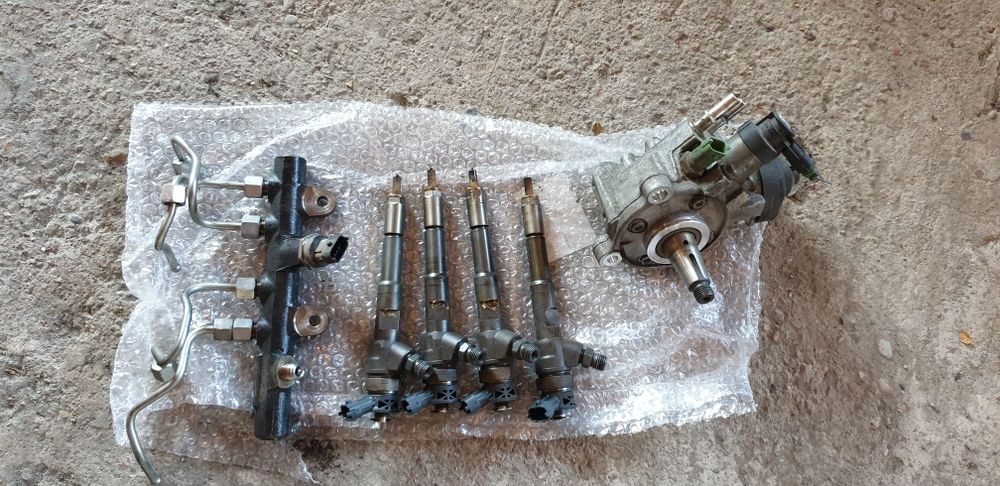 Injectoare pompa injectie rampa kangoo 2011-2015