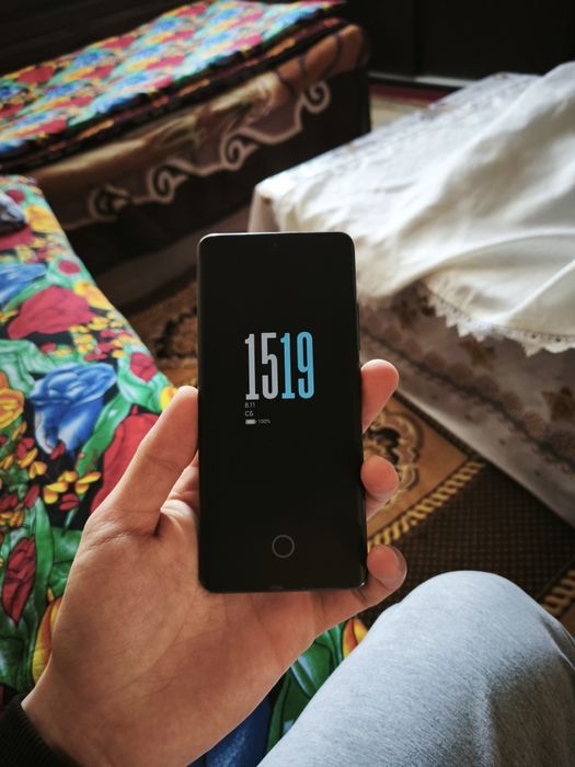 Xiaomi 12  8+8 128