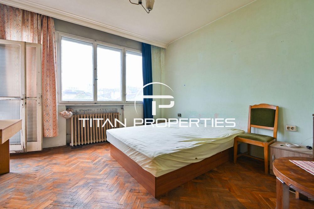 Продава се Четиристаен апартамент в София, Оборище - 150 кв.м за 3000 €/кв.м - Снимка #12