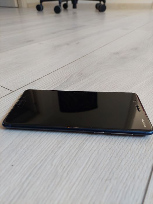 Vand telefon Nokia 8