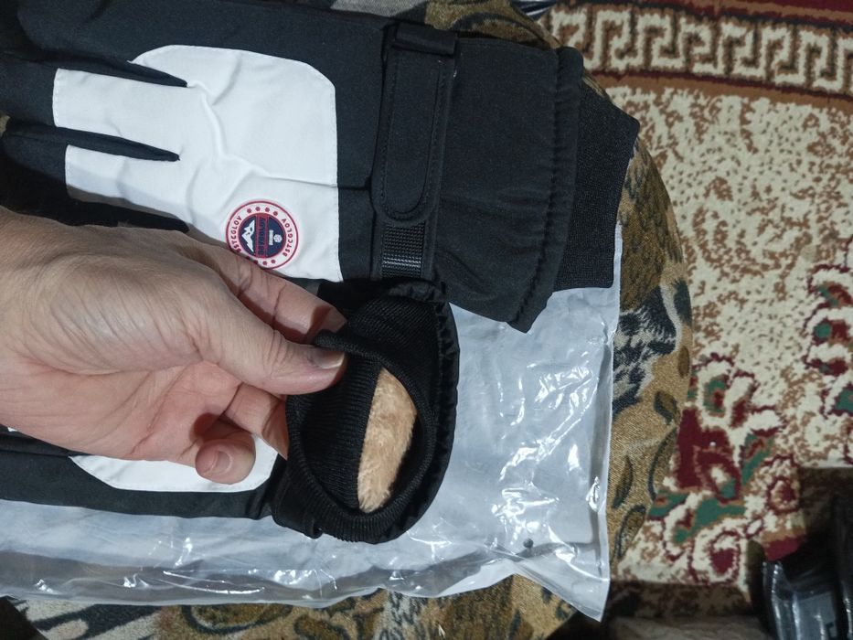 Перчатки сенсорные  зимние мотоцикл