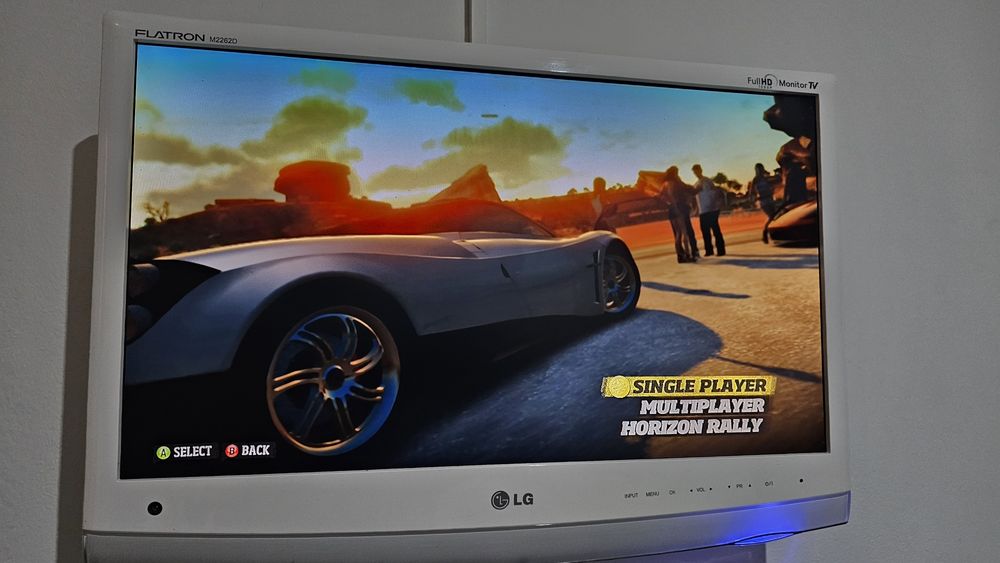 Xbox slim complet 1 maneta originala + 12 jocuri Minecraft