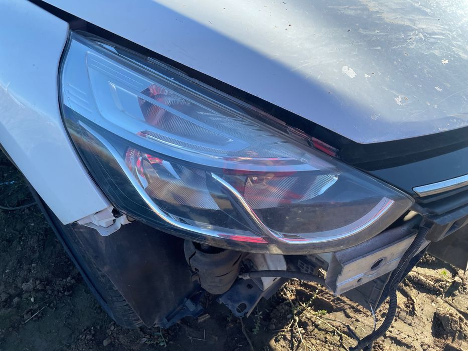 Se vinde Renault Clio 4 2016 avariat !