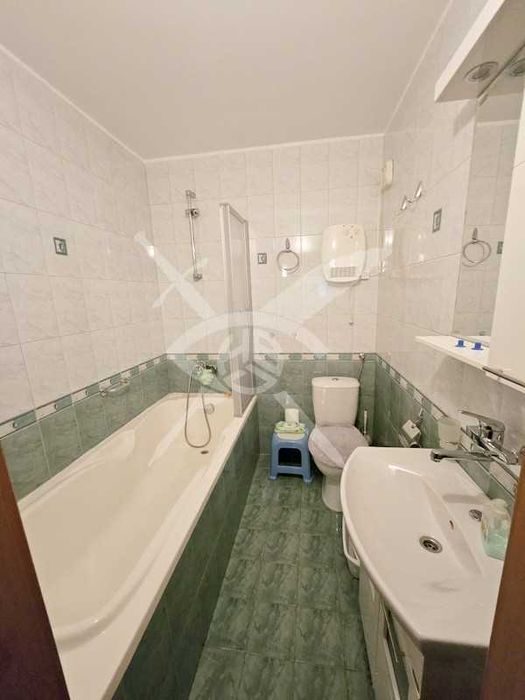 Продава се Тристаен апартамент в Бургас, Възраждане - 114 кв.м за 1799 €/кв.м - Снимка #8