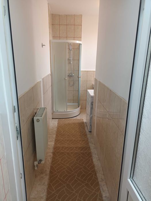 Inchiriez Apartament doua camere complet mobilat,central