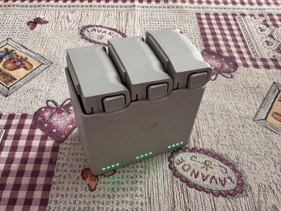 Drona DJI Mini 4 PRO Fly More Combo + Smart Controller RC 2