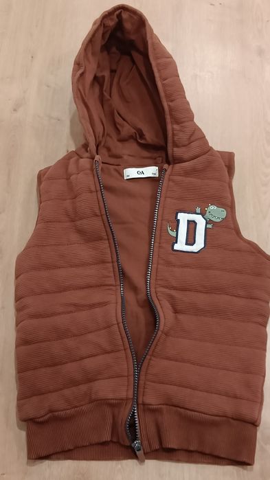 Vesta baieti C&A Nr 122 (7ani)