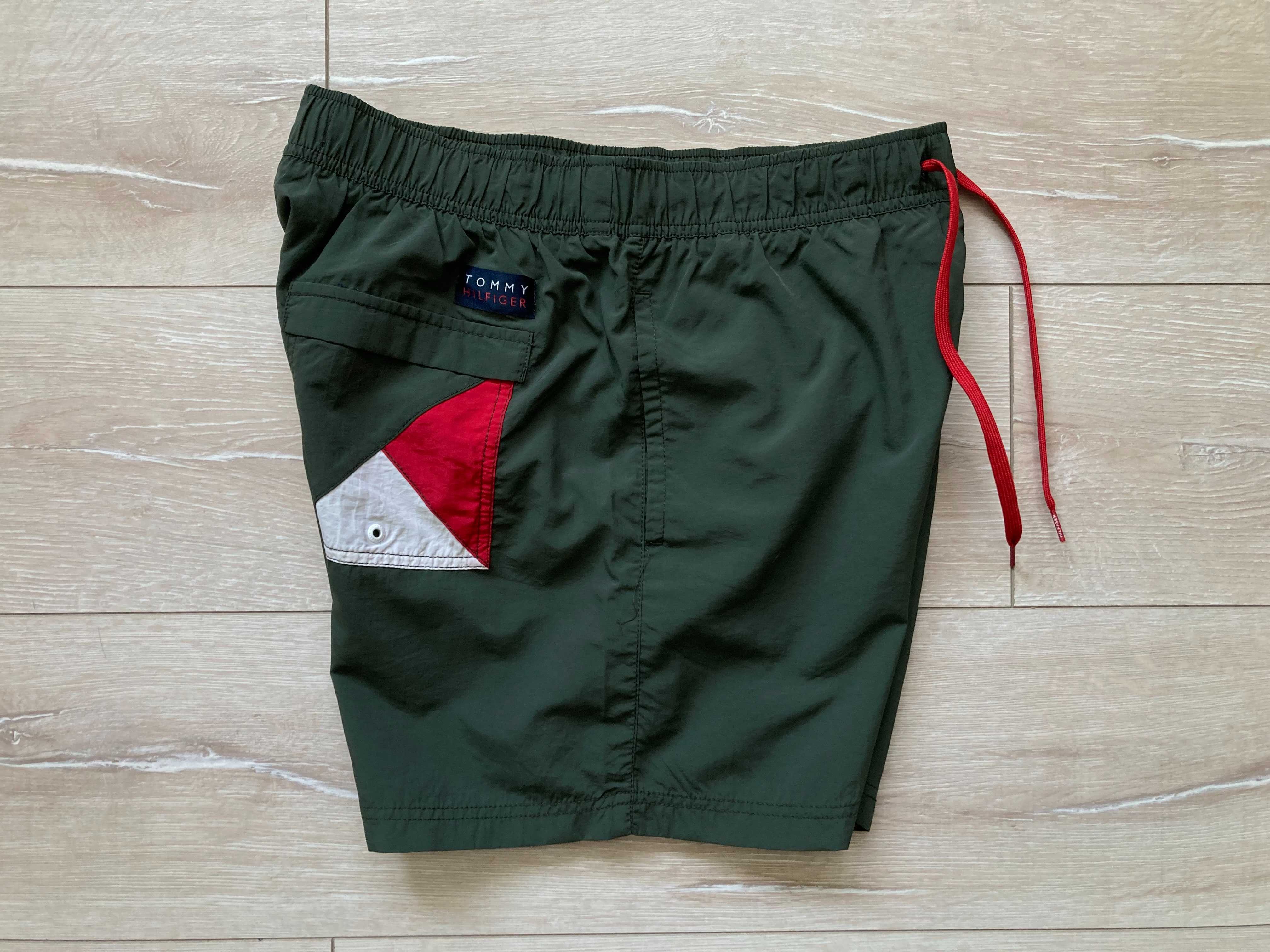 Tommy Hilfiger къси панталони къс панталон шорти бански L Slim Fit