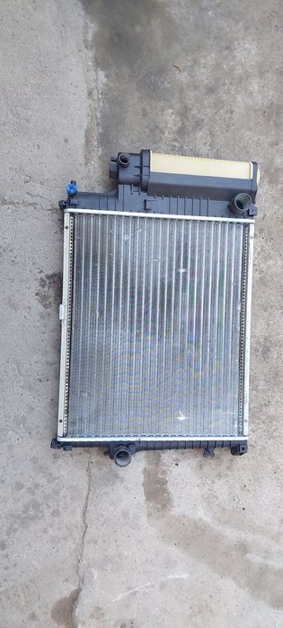 Радиатор м50 2.5 с кондером на BMW e34