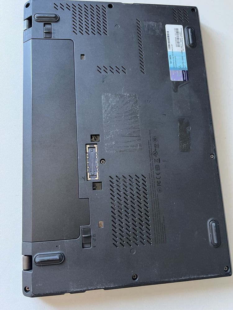 Lenovo thinkpad x250,intel i5,8gb ram