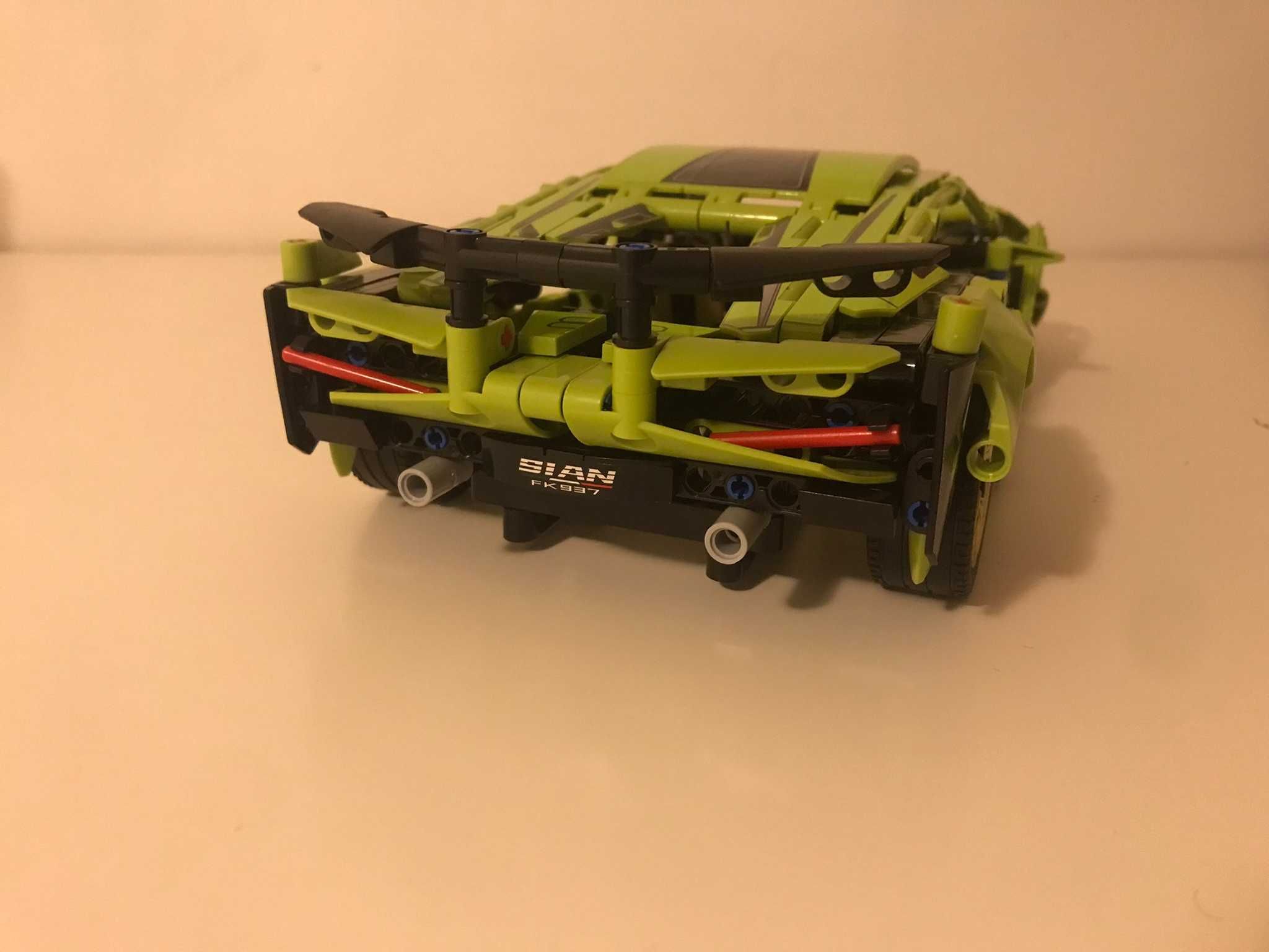 Kонструктор Lamborghini тип LEGO Technic
